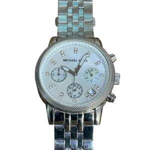 Michael Kors Watch Silver Ritz Mother of Pearl MK5020 WORKS NEEDS NEW BATTERY